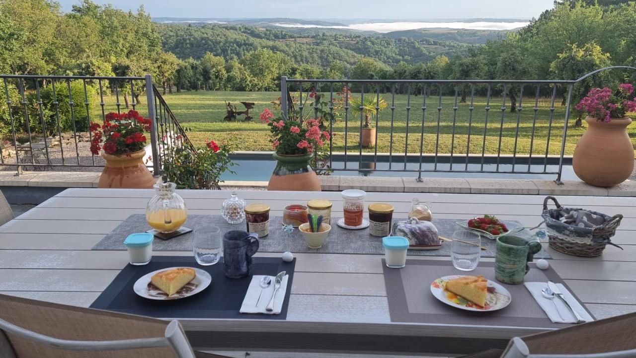مبيت وإفطار Reilhaguet Domaine La Garenne المظهر الخارجي الصورة