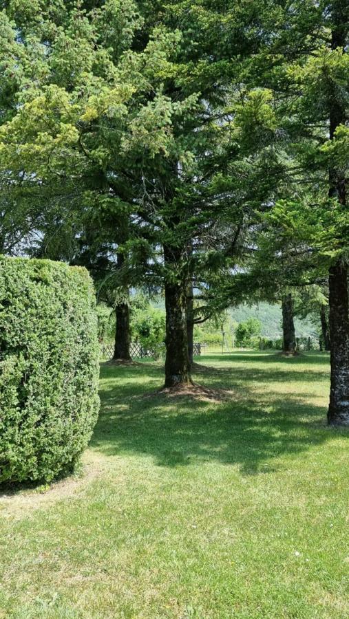 مبيت وإفطار Reilhaguet Domaine La Garenne المظهر الخارجي الصورة